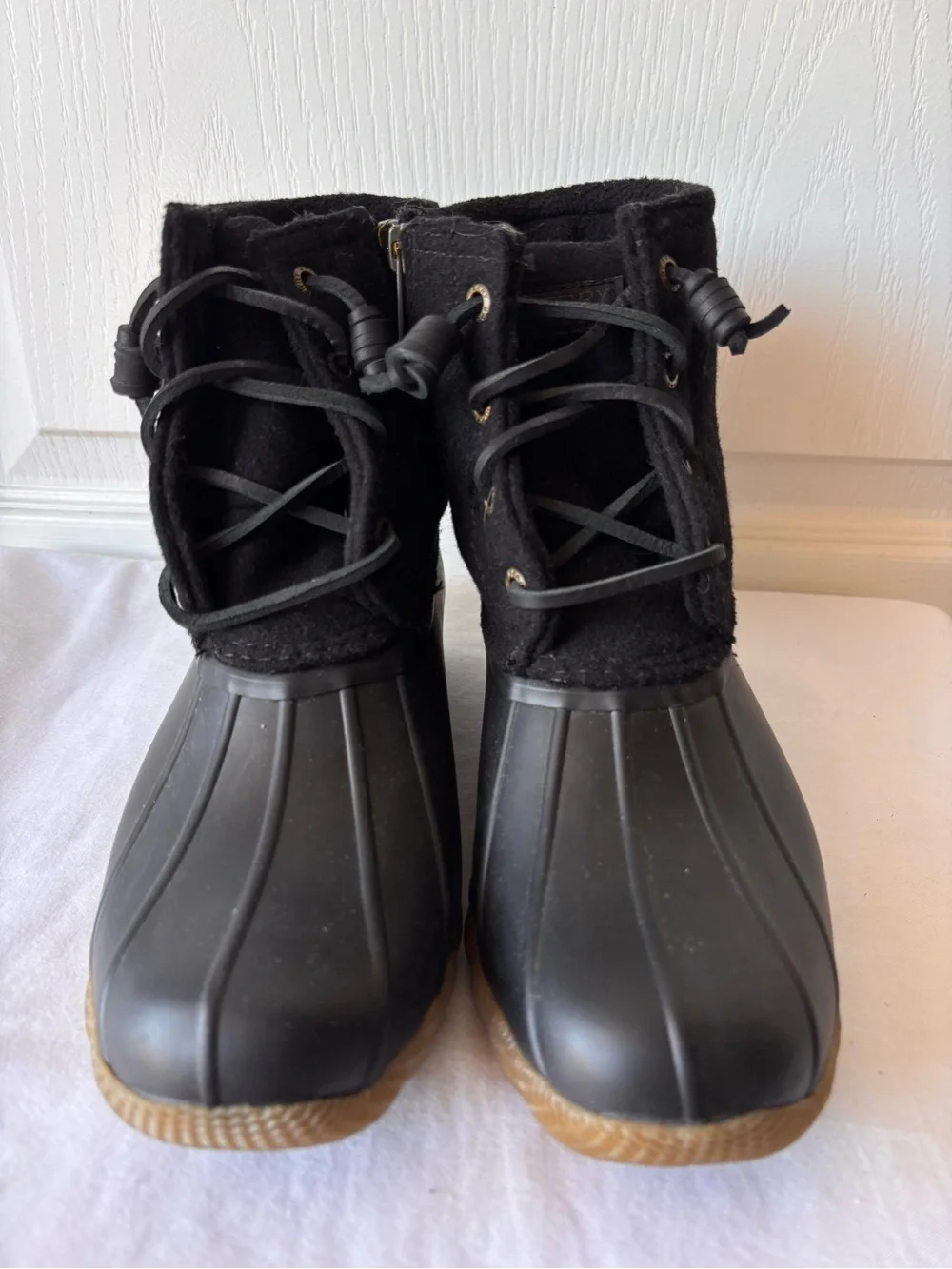 Sperry Saltwater Black Duck Boots with Black Laces women’s size 5.5